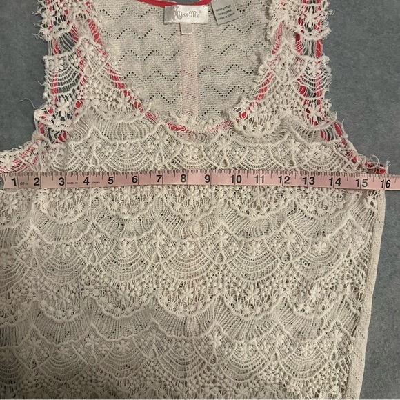 Miss Me cream crochet tank sheer size M - Picture 5 of 5